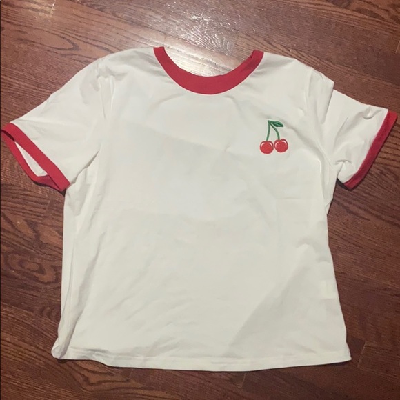 Cherry t shirt! - Picture 2 of 6